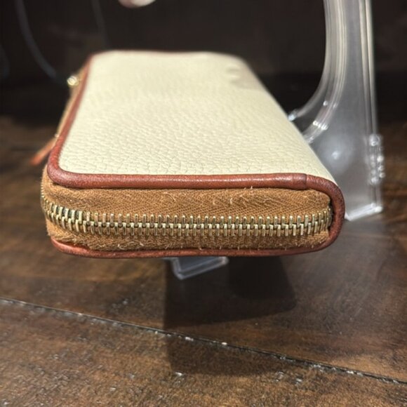 Dooney & Bourke Ivory & Tan Italian Pebble Grain Leather Zip Clutch/Wallet (EUC) - Picture 8 of 14